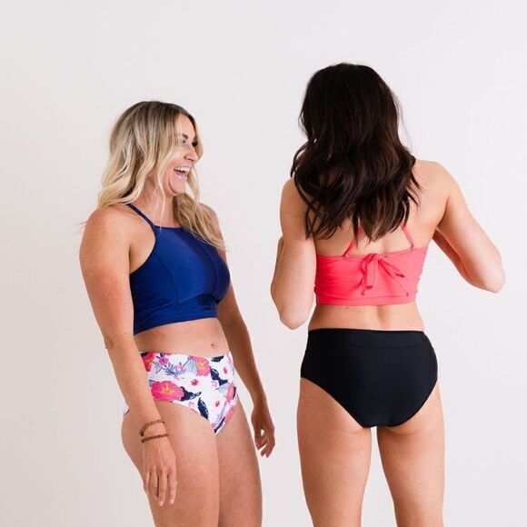 NWT XXL - Midrise Full Coverage Briefs Bikini Swim Bottom in Black - Picture 9 of 12